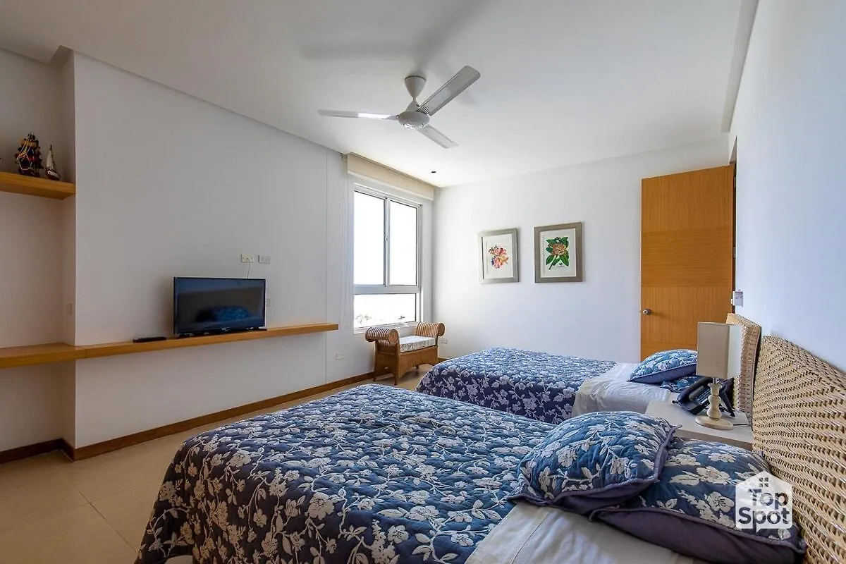 Topspot In Santa Marta With Jacuzzi And Vista Al Mar Holiday home